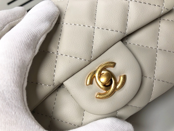 シャネルバッグ細部ディテール